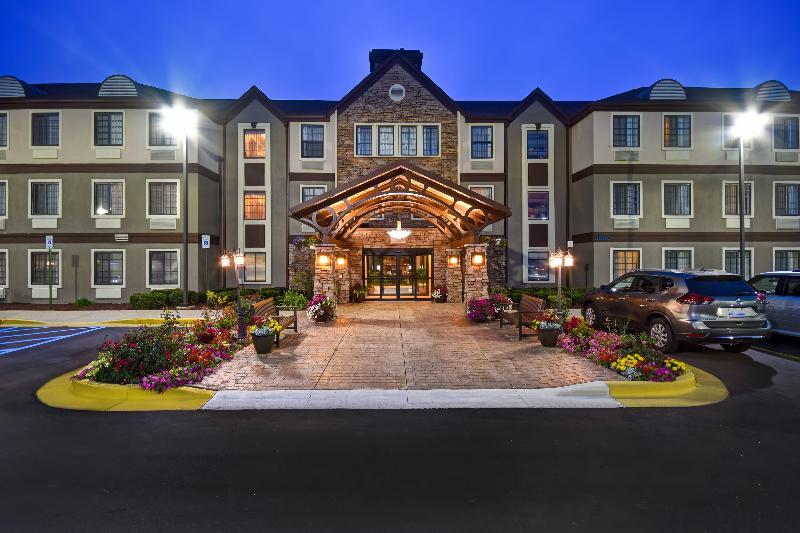 Staybridge Suites Grand Rapids-Kentwood By Ihg Cascade Exterior photo