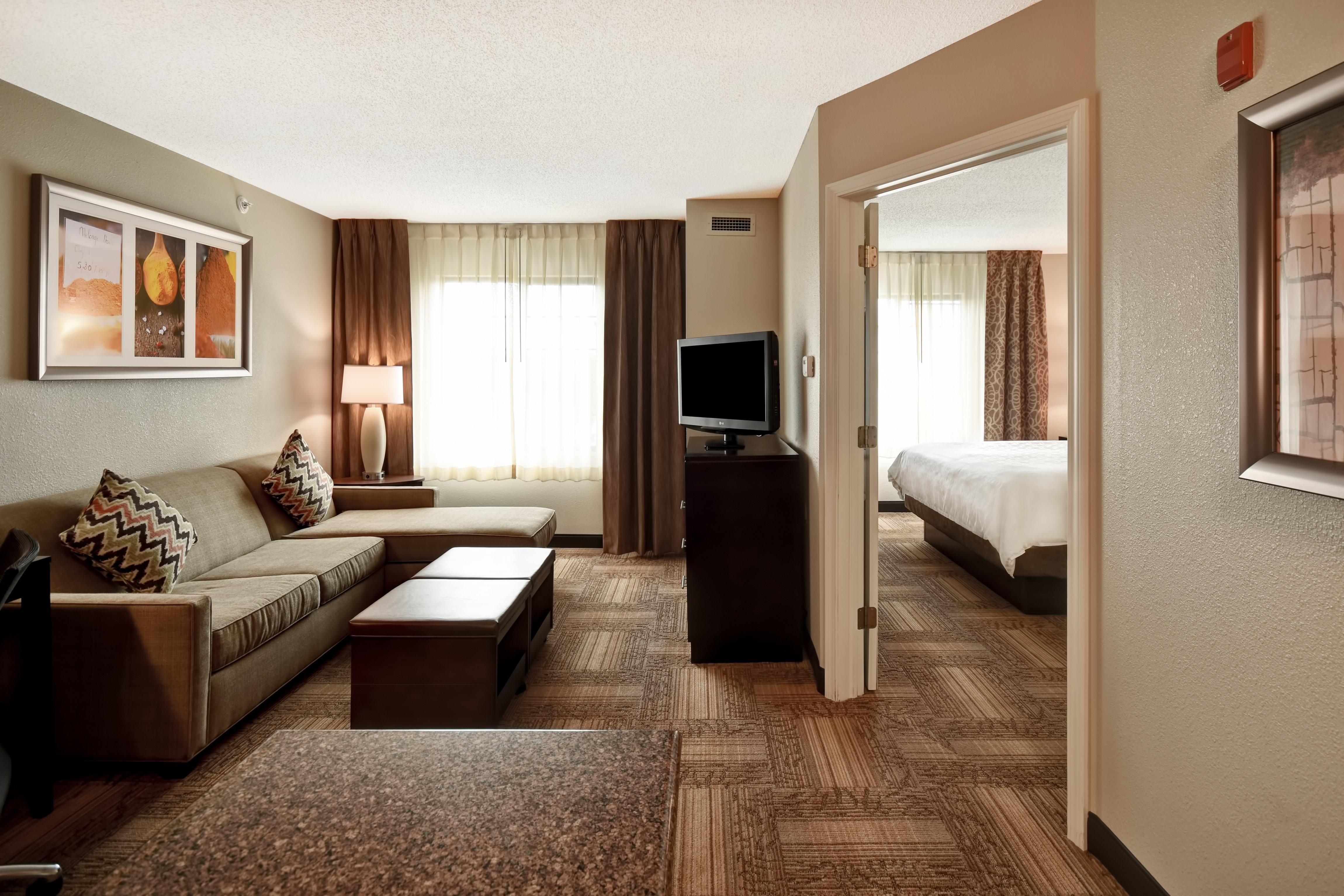 Staybridge Suites Grand Rapids-Kentwood By Ihg Cascade Exterior photo