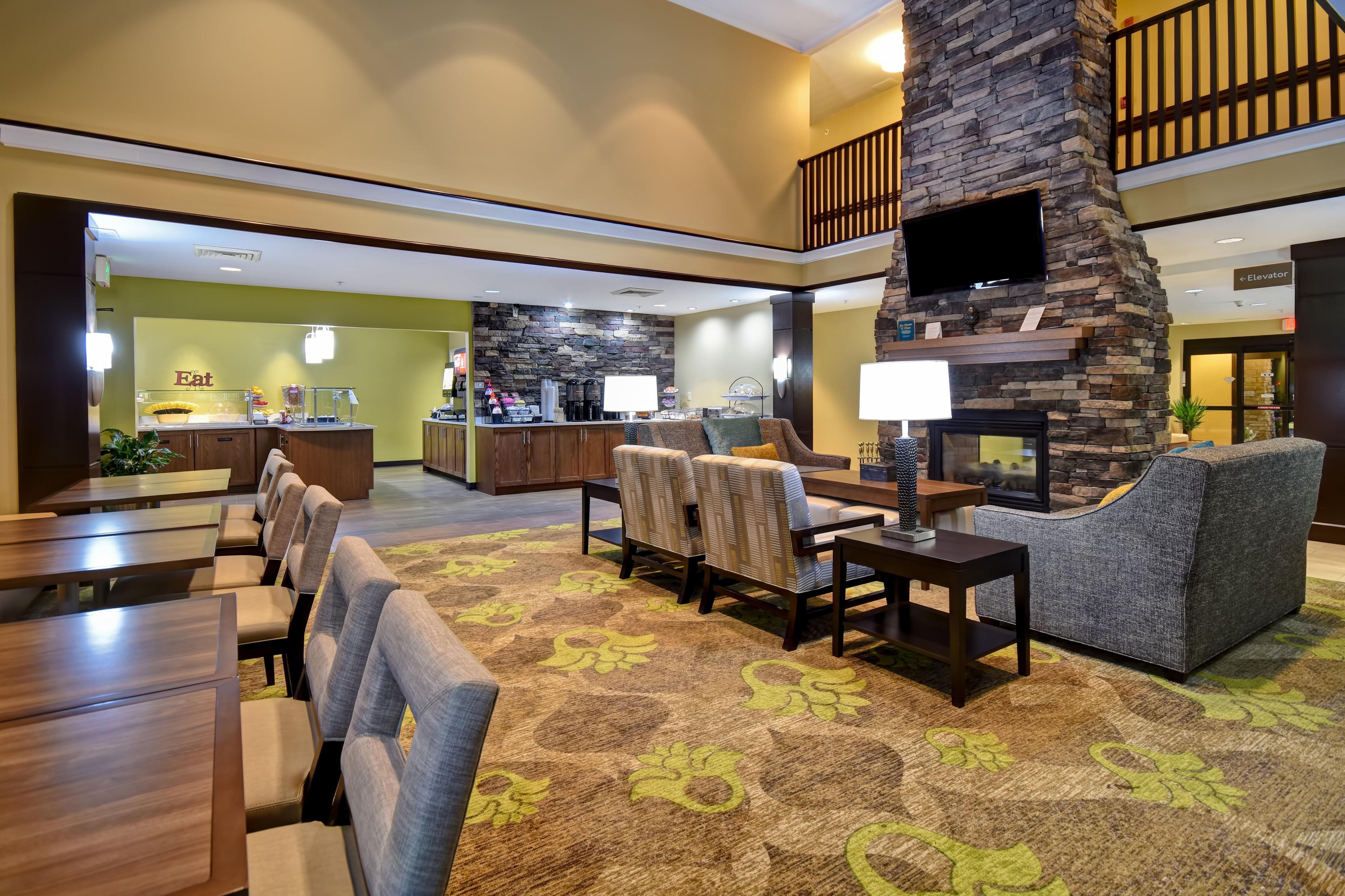 Staybridge Suites Grand Rapids-Kentwood By Ihg Cascade Exterior photo