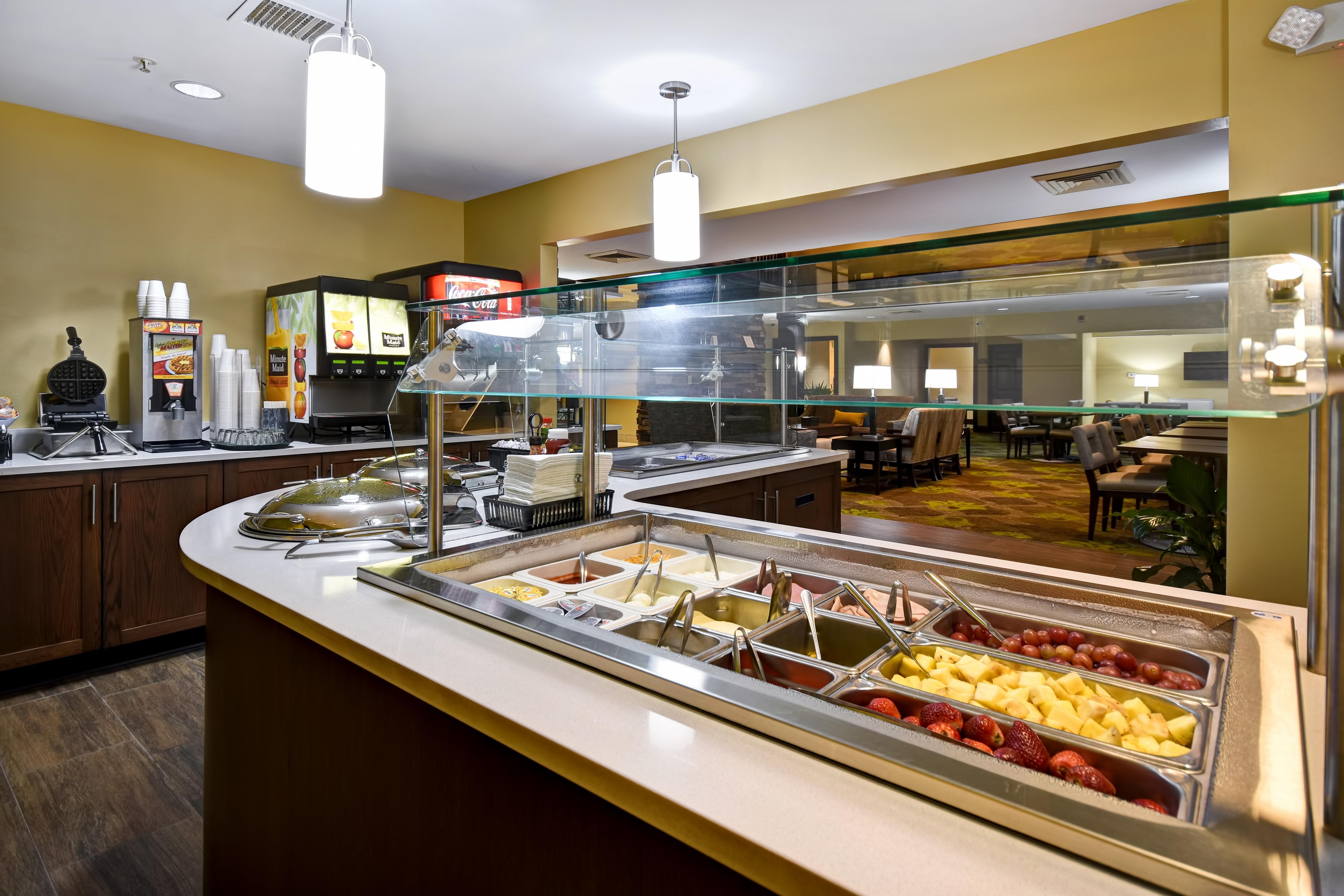 Staybridge Suites Grand Rapids-Kentwood By Ihg Cascade Exterior photo