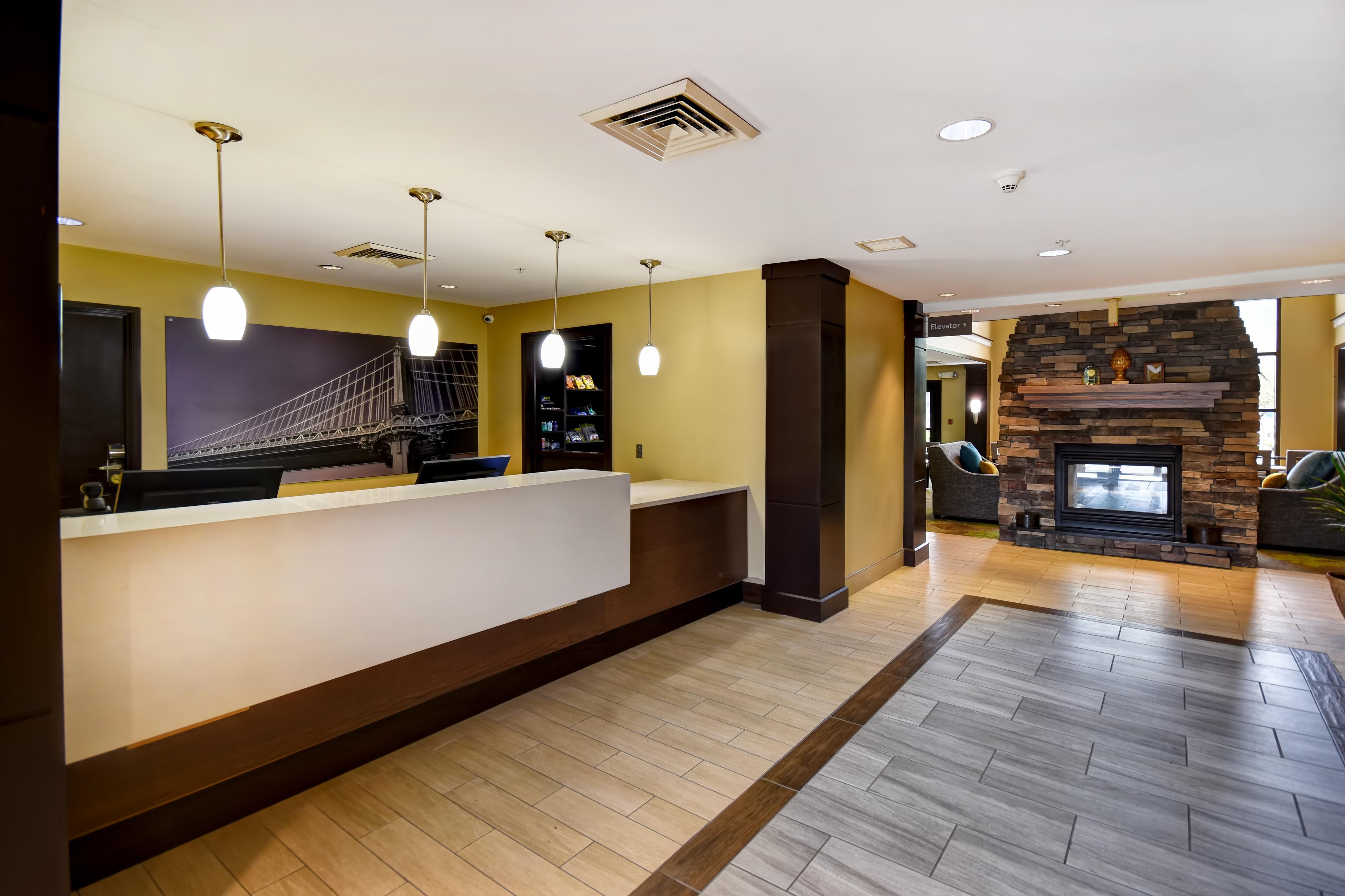 Staybridge Suites Grand Rapids-Kentwood By Ihg Cascade Exterior photo
