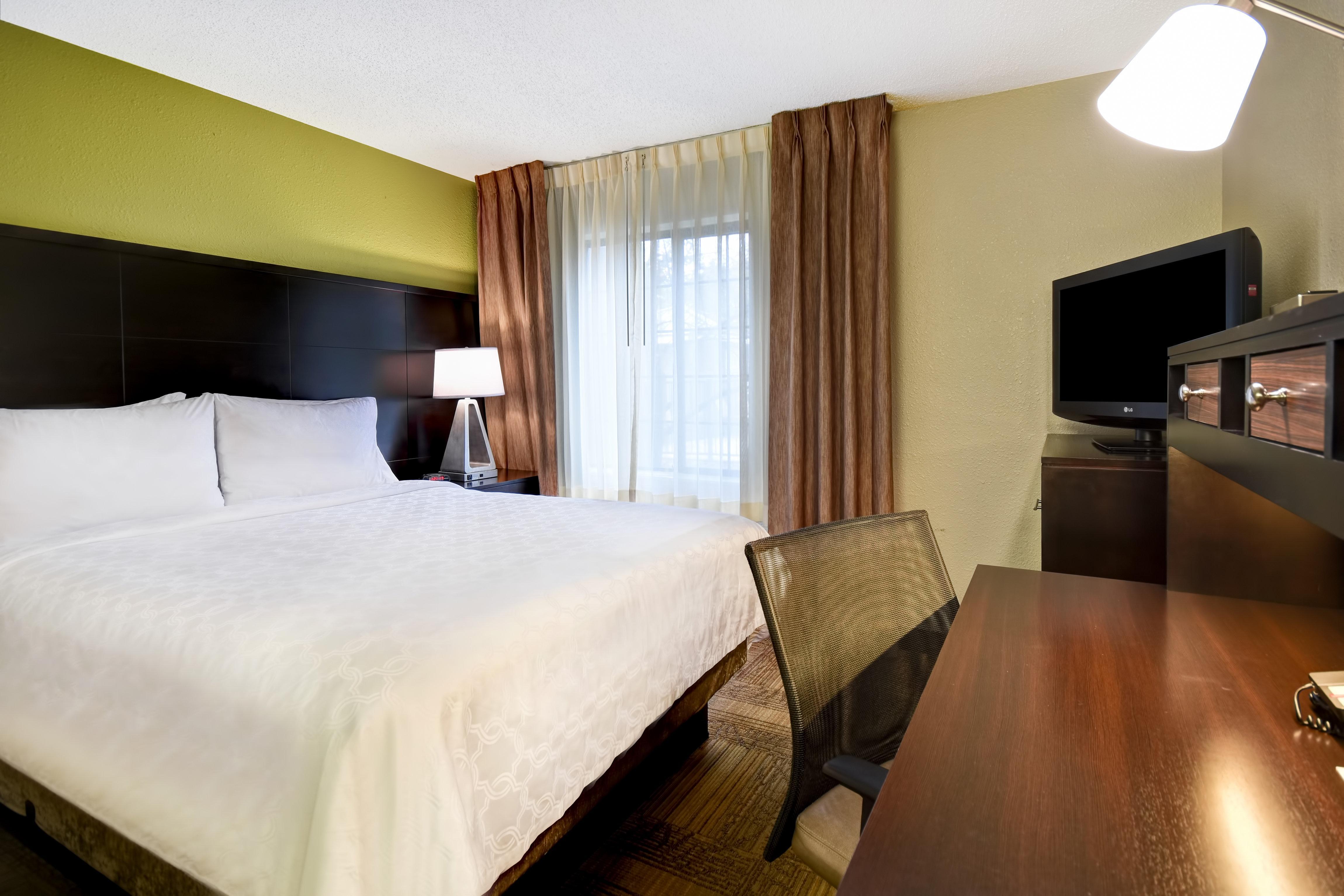 Staybridge Suites Grand Rapids-Kentwood By Ihg Cascade Exterior photo