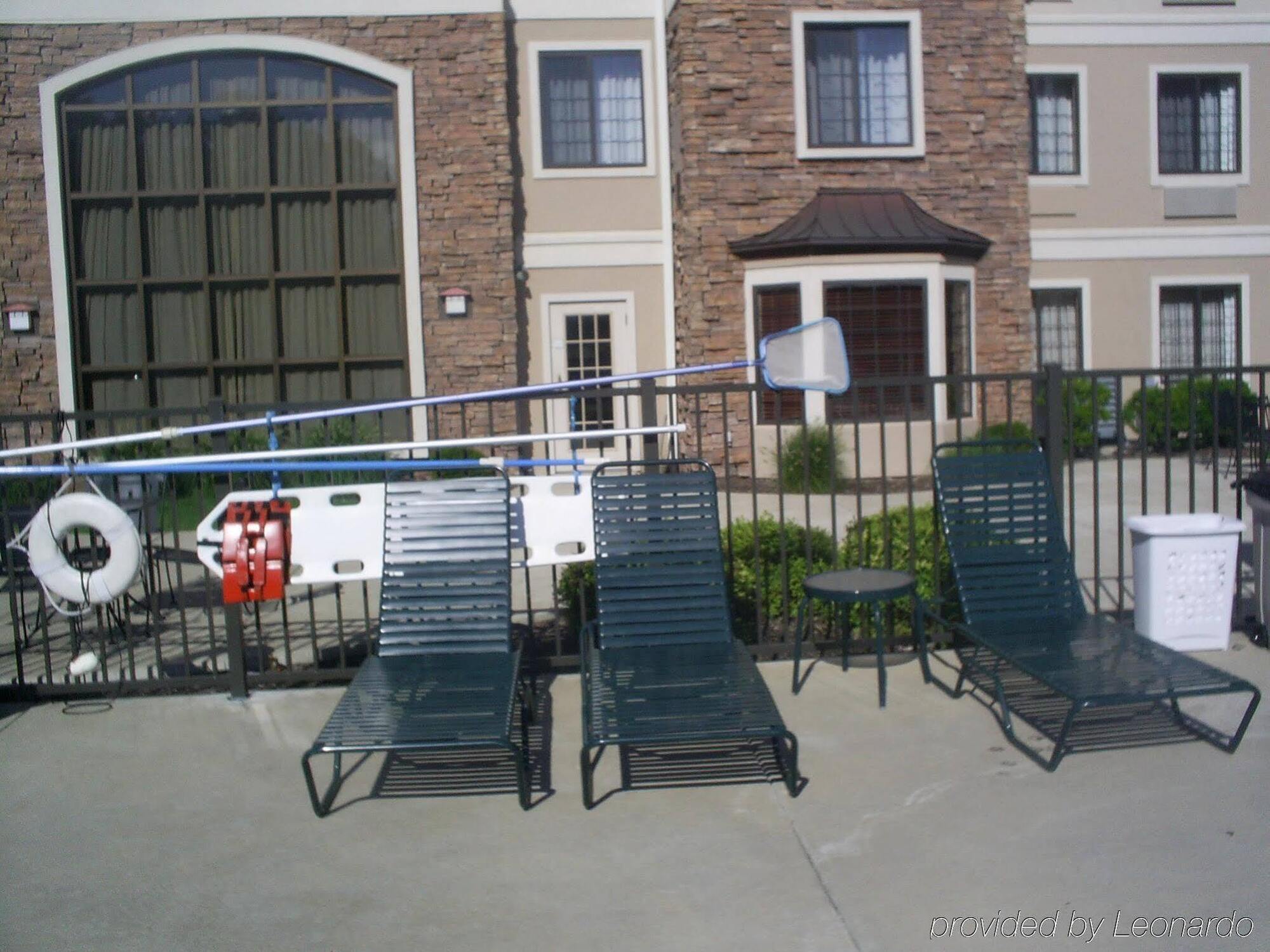 Staybridge Suites Grand Rapids-Kentwood By Ihg Cascade Exterior photo
